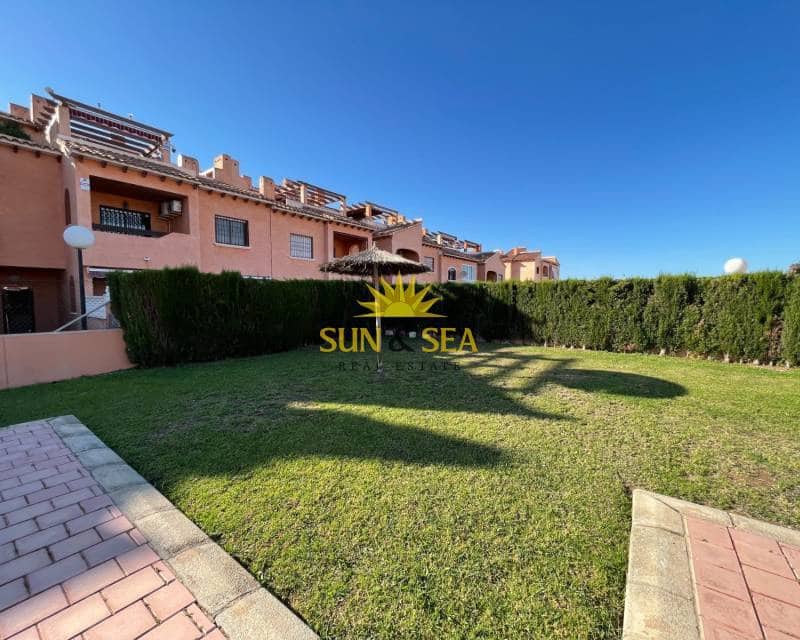 2 Zimmer Apartment zu vermieten in Torrevieja mit Pool - 900 € (Ref: 9479405)