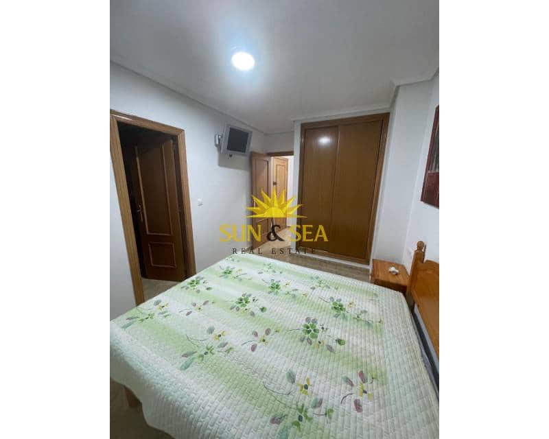2 sovrum Lägenhet att hyra i Torrevieja - 780 € (Ref: 9479406)