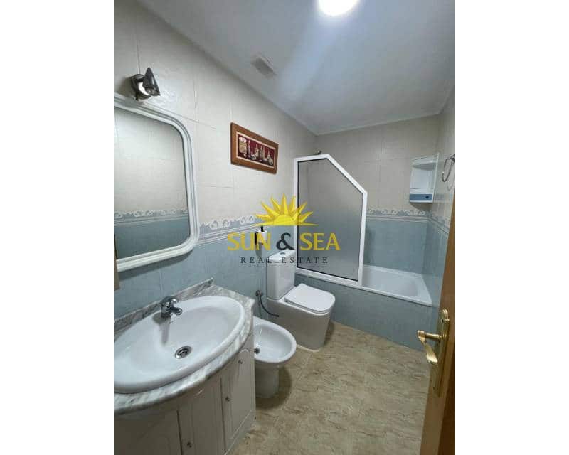 2 sovrum Lägenhet att hyra i Torrevieja - 780 € (Ref: 9479406)