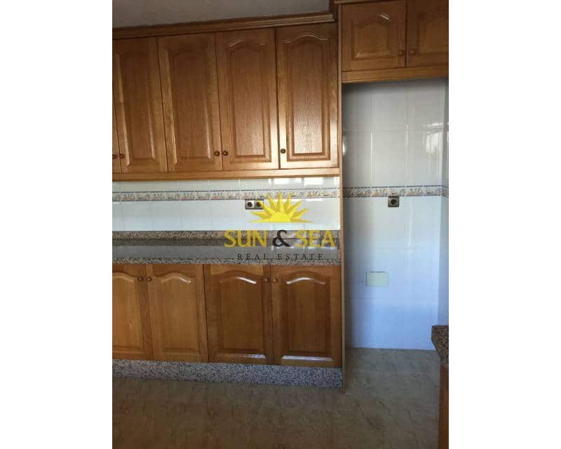 Apartamento de 2 habitaciones en Daya Nueva en venta con garaje - 260.000 € (Ref: 9479407)