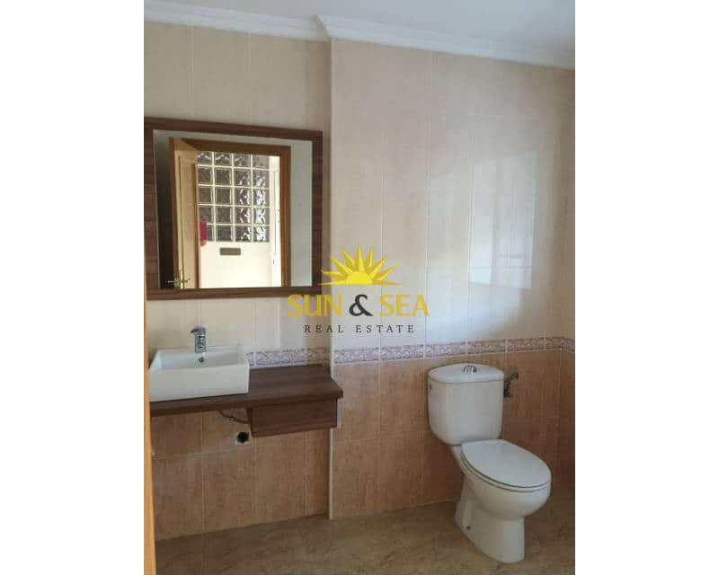 Apartamento de 2 habitaciones en Daya Nueva en venta con garaje - 260.000 € (Ref: 9479407)