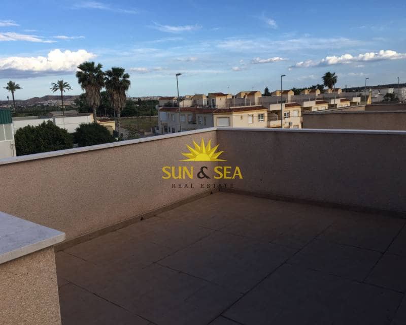 Apartamento de 2 habitaciones en Daya Nueva en venta con garaje - 260.000 € (Ref: 9479407)