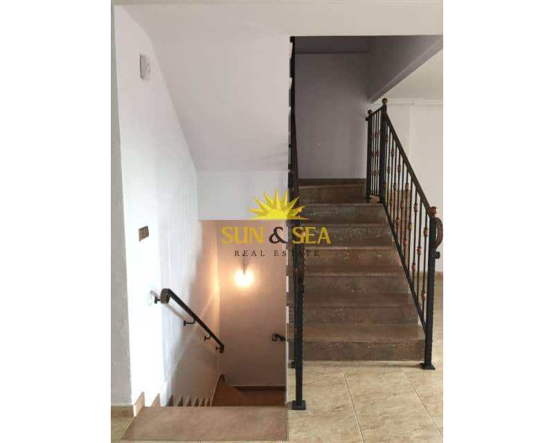 Apartamento de 2 habitaciones en Daya Nueva en venta con garaje - 260.000 € (Ref: 9479407)