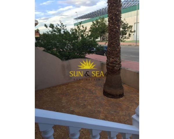 Apartamento de 2 habitaciones en Daya Nueva en venta con garaje - 260.000 € (Ref: 9479407)