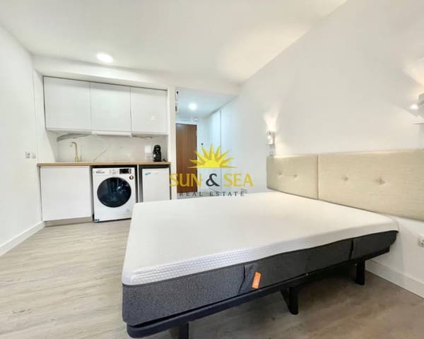 Studio de 1 chambre à louer à Avenida Habaneras - Curva de Palangre, Torrevieja avec piscine - 700 € (Ref: 9479408)