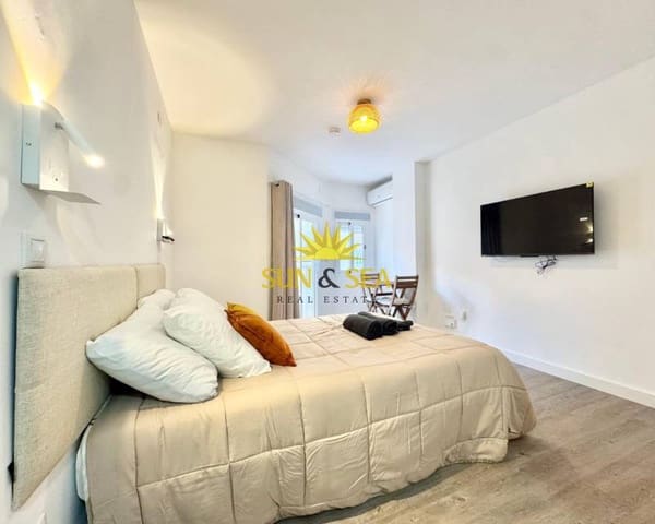 Estudio de 1 habitación en Avenida Habaneras - Curva de Palangre, Torrevieja en alquiler con piscina - 700 € (Ref: 9479408)