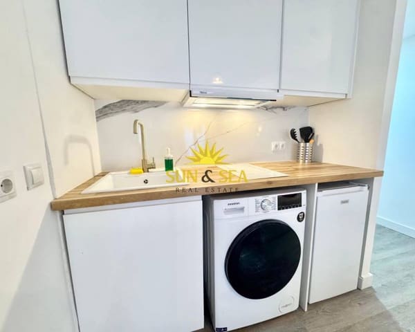 Estudio de 1 habitación en Avenida Habaneras - Curva de Palangre, Torrevieja en alquiler con piscina - 700 € (Ref: 9479408)