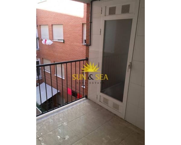 4 bedroom Apartment for sale in Molina de Segura with garage - € 180,000 (Ref: 9480739)