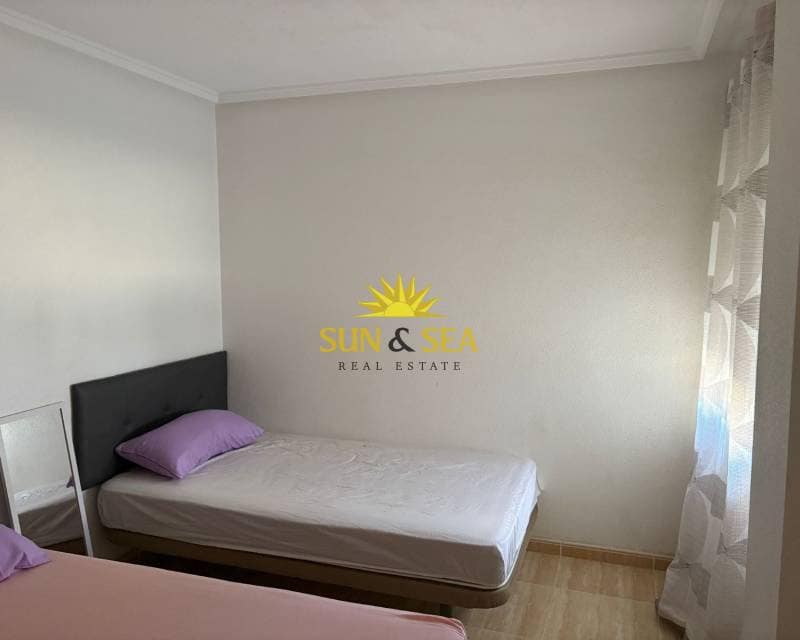 Apartamento de 3 habitaciones en Algorfa en alquiler con piscina - 1.200 € (Ref: 9481360)