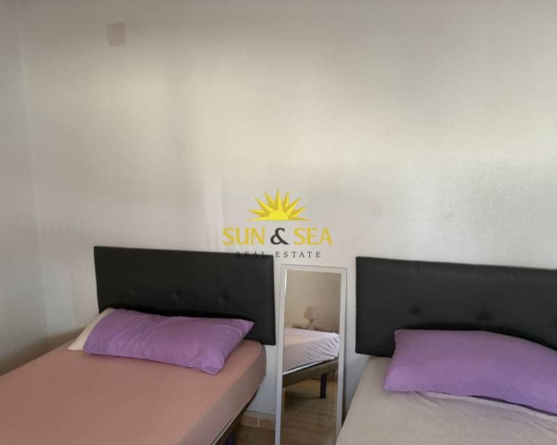 Apartamento de 3 habitaciones en Algorfa en alquiler con piscina - 1.200 € (Ref: 9481360)