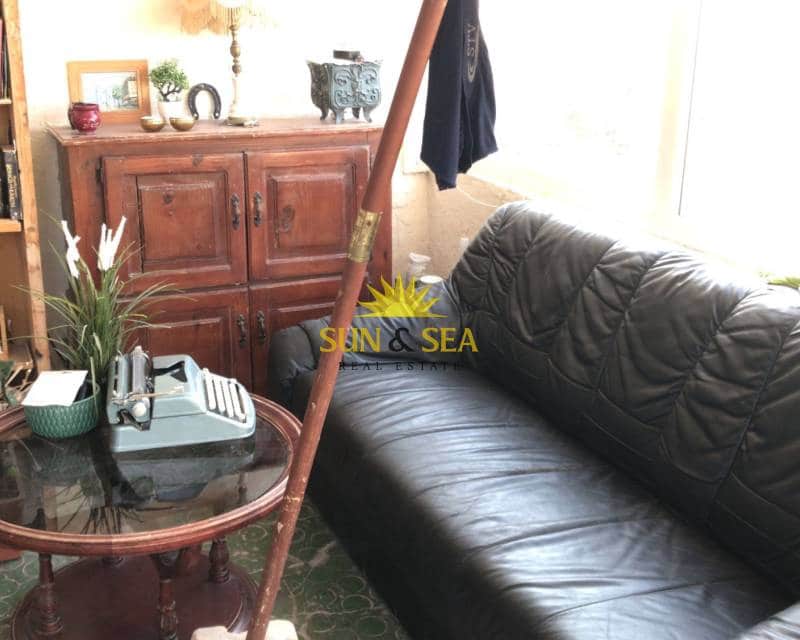 3 bedroom Villa for sale in Busot with pool garage - € 210,000 (Ref: 9481361)