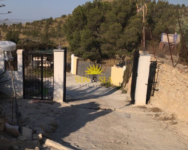 3 bedroom Villa for sale in Busot with pool garage - € 210,000 (Ref: 9481361)