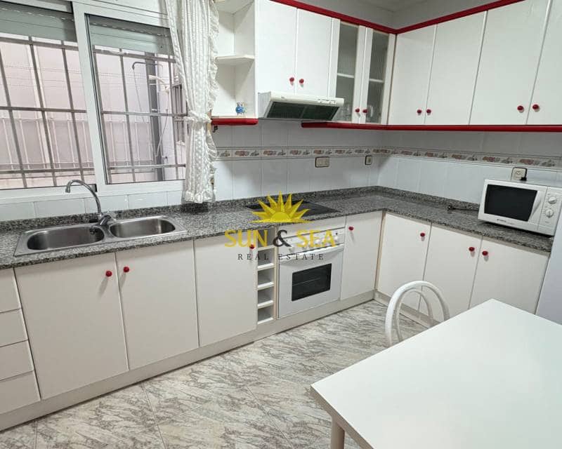 2 bedroom Apartment for rent in San Pedro del Pinatar with garage - € 750 (Ref: 9481363)