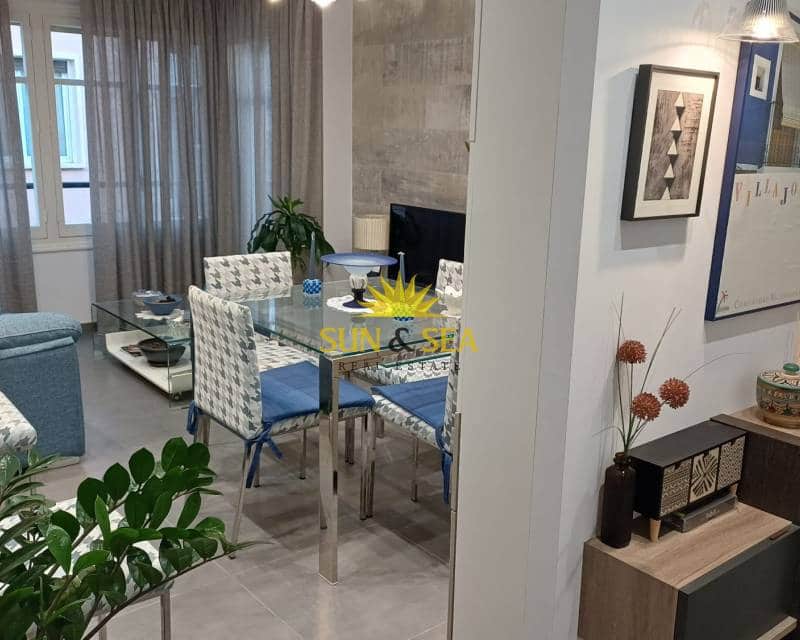 3 bedroom Apartment for sale in Alicante / Alacant city - € 330,000 (Ref: 9482210)