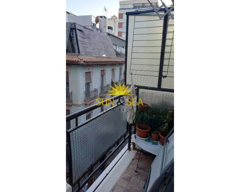 3 bedroom Apartment for sale in Alicante / Alacant city - € 330,000 (Ref: 9482210)