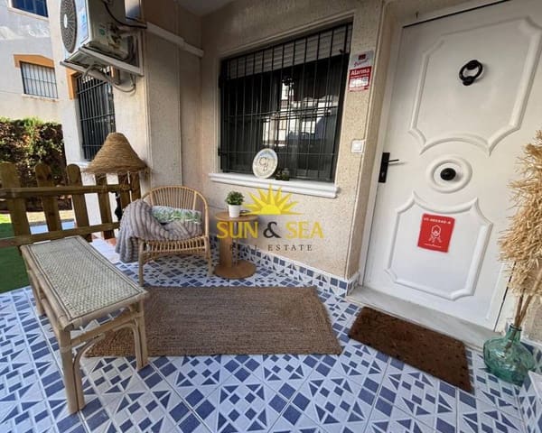 2 bedroom Apartment for rent in Punta Prima, Torrevieja with pool - € 825 (Ref: 9482212)