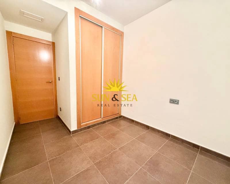 3 slaapkamer Appartement te koop in Almoradi - € 125.000 (Ref: 9482406)