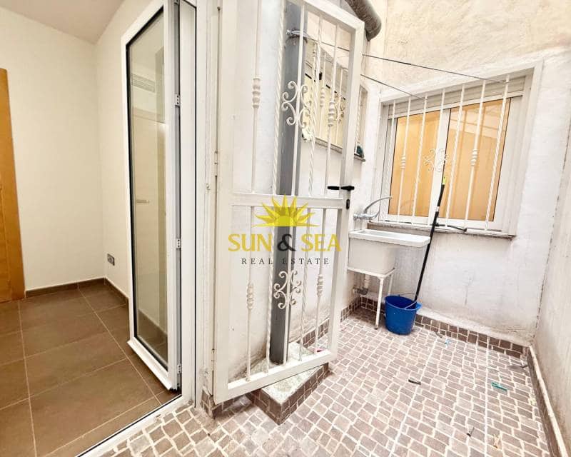 3 slaapkamer Appartement te koop in Almoradi - € 125.000 (Ref: 9482406)