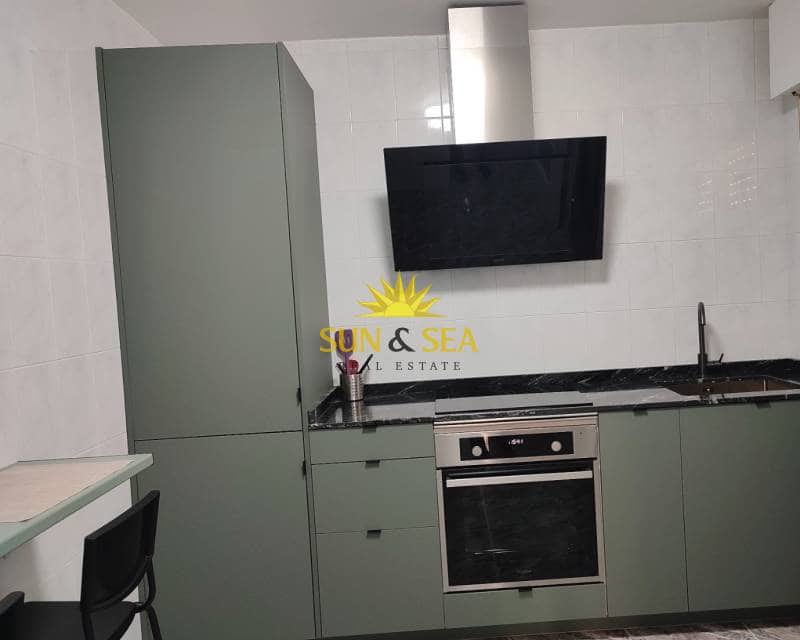 3 soveværelse Lejlighed til leje i Puerto de Mazarron - € 600 (Ref: 9483188)