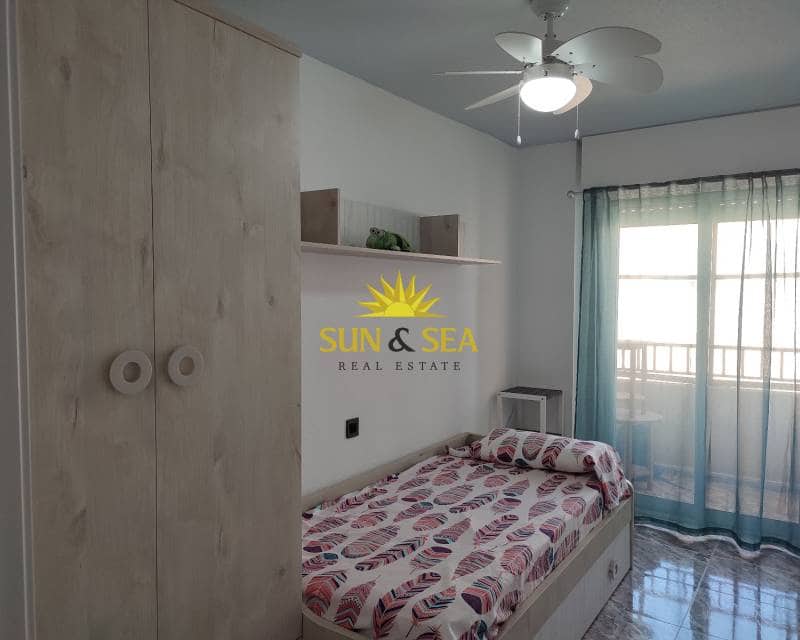 3 soveværelse Lejlighed til leje i Puerto de Mazarron - € 600 (Ref: 9483188)