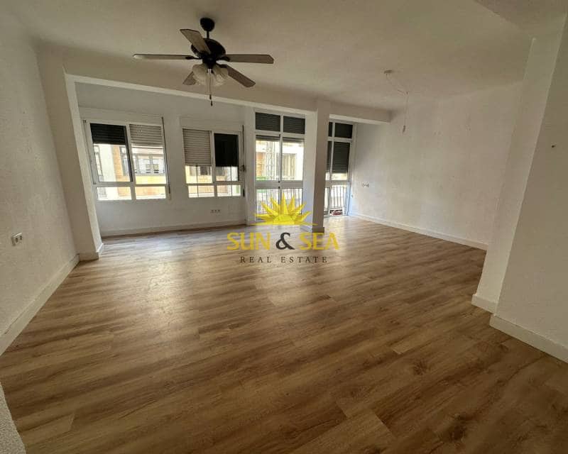 2 bedroom Apartment for rent in Cartagena - € 1,200 (Ref: 9484065)