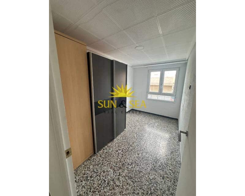 1 soveværelse Lejlighed til leje i Elche / Elx - € 1.000 (Ref: 9484953)