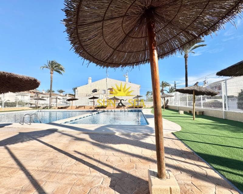 1 bedroom Apartment for sale in Gran Alacant with pool - € 170,000 (Ref: 9490086)