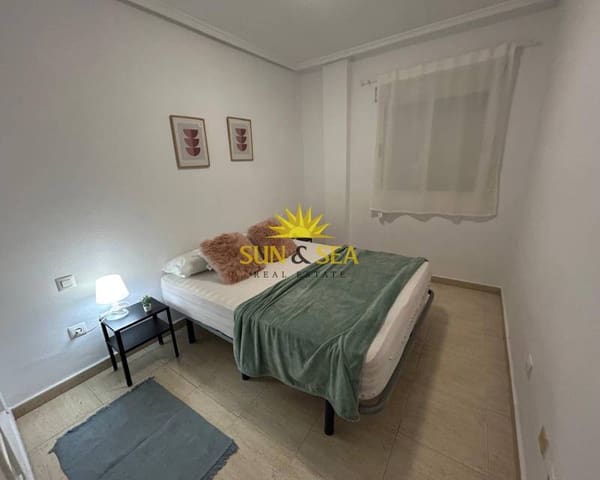 2 makuuhuone Huoneisto vuokrattavana paikassa Centro, Torrevieja mukana uima-altaan - 800 € (Ref: 9493851)