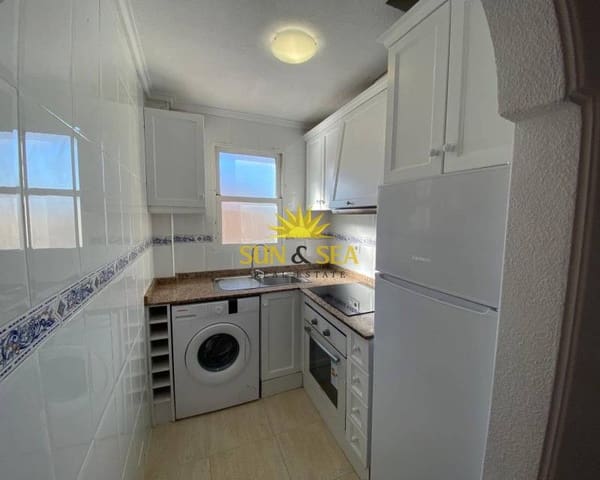 2 makuuhuone Huoneisto vuokrattavana paikassa Centro, Torrevieja mukana uima-altaan - 800 € (Ref: 9493851)