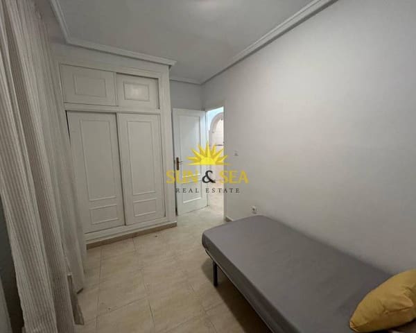 2 makuuhuone Huoneisto vuokrattavana paikassa Centro, Torrevieja mukana uima-altaan - 800 € (Ref: 9493851)