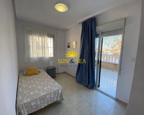 2 makuuhuone Huoneisto vuokrattavana paikassa Centro, Torrevieja mukana uima-altaan - 800 € (Ref: 9493851)