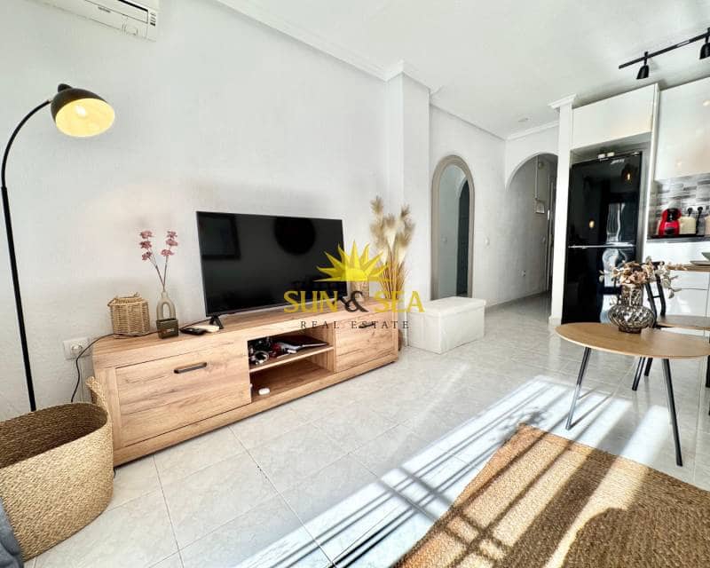 2 makuuhuone Omakotitalo vuokrattavana paikassa Ciudad Quesada - 800 € (Ref: 9493852)