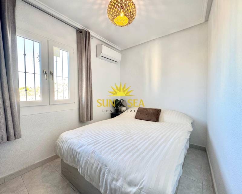 2 makuuhuone Omakotitalo vuokrattavana paikassa Ciudad Quesada - 800 € (Ref: 9493852)