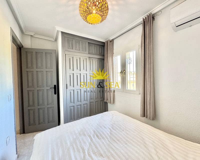 2 makuuhuone Omakotitalo vuokrattavana paikassa Ciudad Quesada - 800 € (Ref: 9493852)