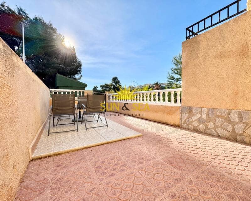 2 makuuhuone Omakotitalo vuokrattavana paikassa Ciudad Quesada - 800 € (Ref: 9493852)