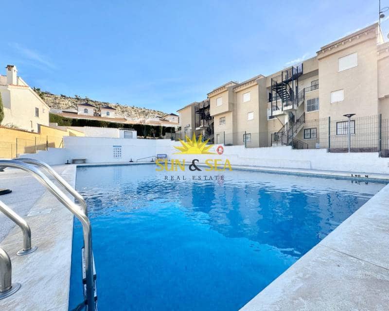 2 makuuhuone Omakotitalo vuokrattavana paikassa Ciudad Quesada - 800 € (Ref: 9493852)