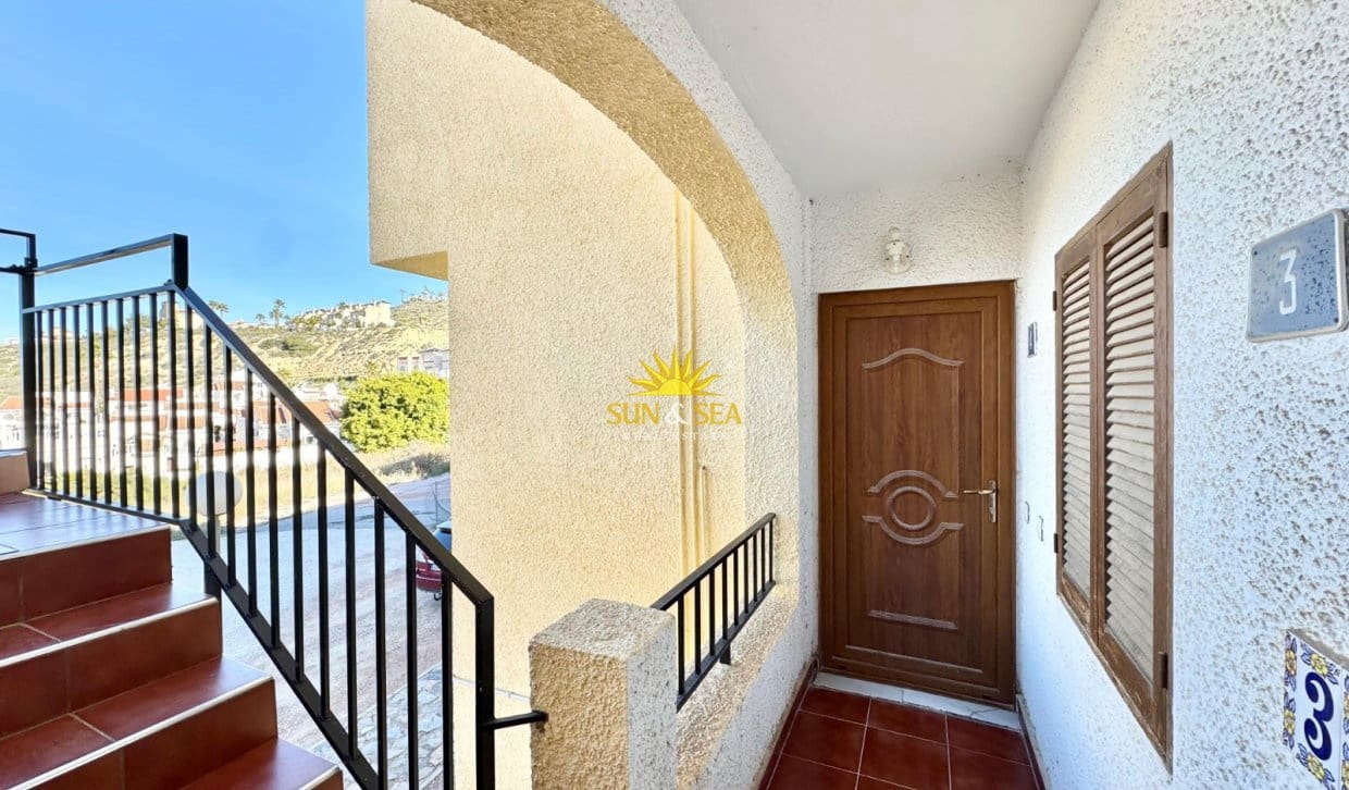 Casa de 2 habitaciones en Ciudad Quesada en alquiler con piscina - 850 € (Ref: 9493852)