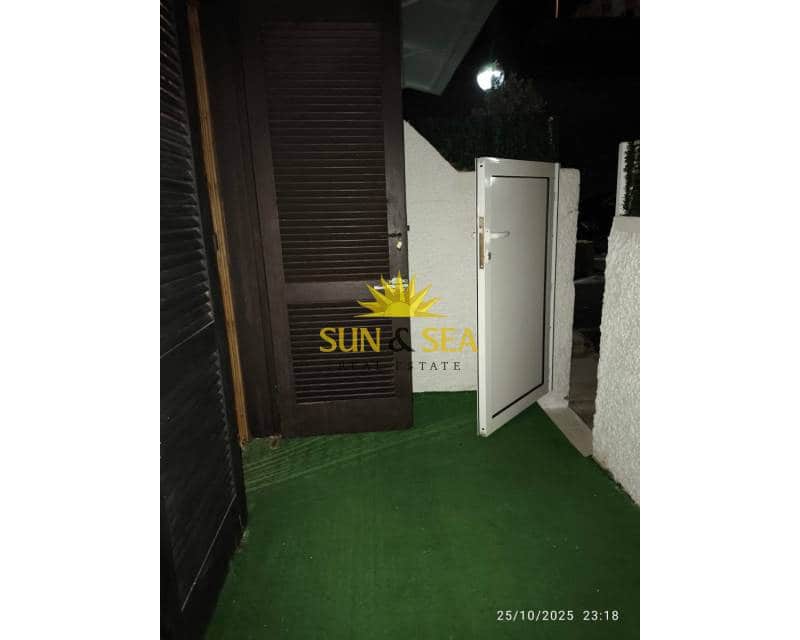 1 Zimmer Apartment zu vermieten in Arenales del Sol mit Pool - 700 € (Ref: 9493937)