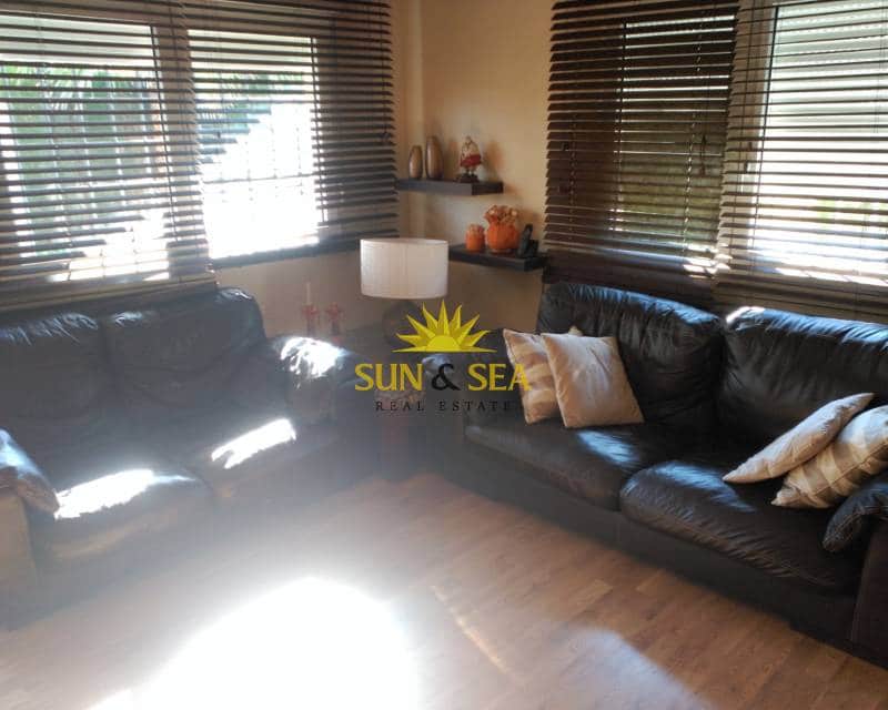 3 bedroom Villa for rent in El Mirador with garage - € 1,000 (Ref: 9496622)