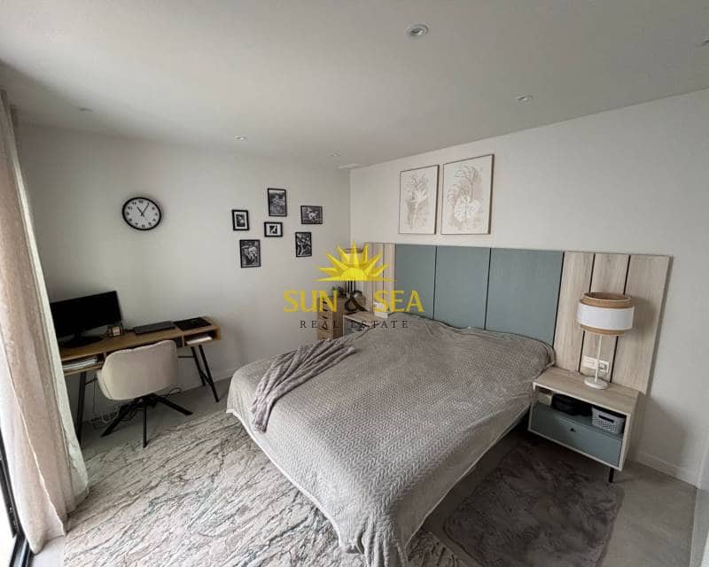 2 bedroom Flat for rent in Pilar de la Horadada with pool - € 1,200 (Ref: 9496623)