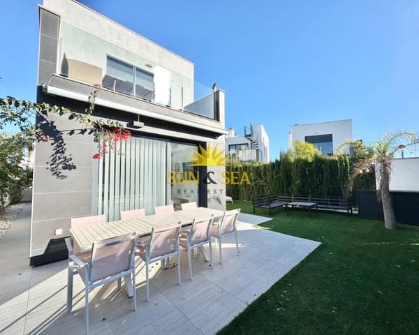 3 chambre Villa/Maison à vendre à Punta Prima, Torrevieja avec piscine garage - 440 000 € (Ref: 9500623)