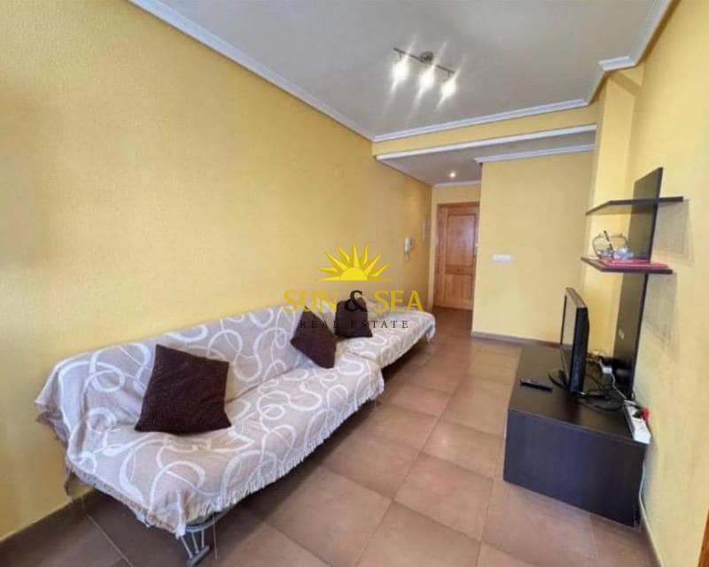 2 bedroom Apartment for rent in Torrevieja - € 800 (Ref: 9503116)