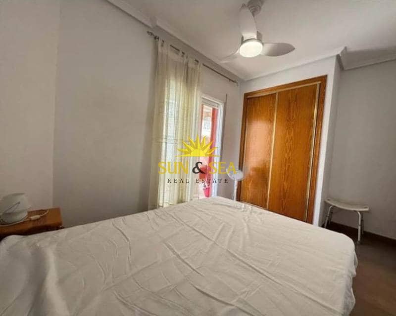2 bedroom Apartment for rent in Torrevieja - € 800 (Ref: 9503116)