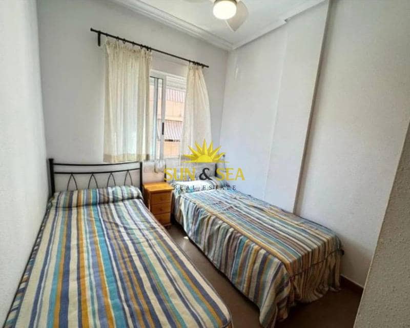 2 bedroom Apartment for rent in Torrevieja - € 800 (Ref: 9503116)