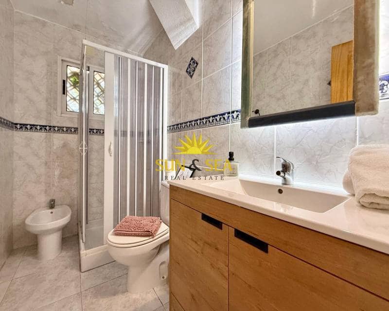 3 bedroom Apartment for rent in Torrevieja - € 1,000 (Ref: 9503289)