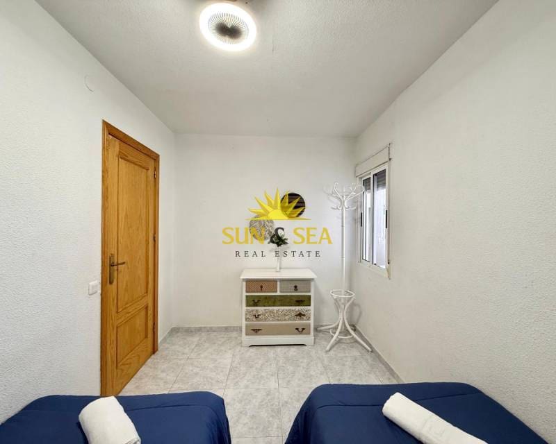 3 bedroom Apartment for rent in Torrevieja - € 1,000 (Ref: 9503289)