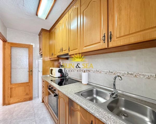 Apartamento de 3 habitaciones en Las Piscinas Naturales, Torrevieja en alquiler - 1.000 € (Ref: 9503289)