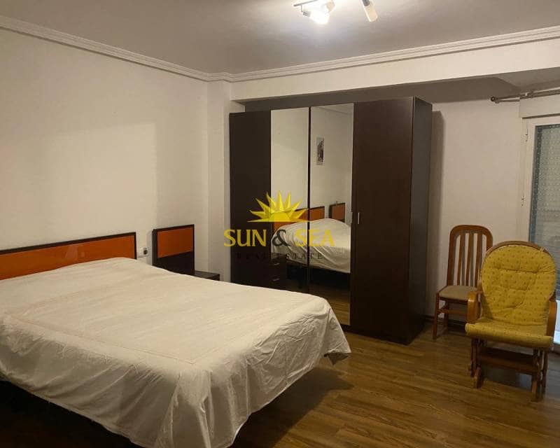 3 slaapkamer Appartement te huur in Elche / Elx - € 850 (Ref: 9506288)