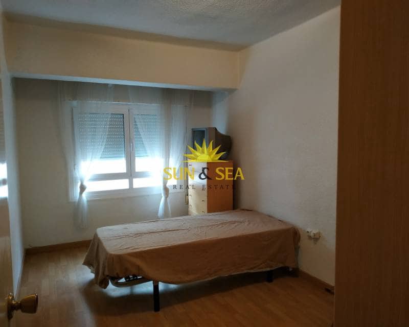 Apartamento de 3 habitaciones en Novelda en alquiler - 600 € (Ref: 9506930)