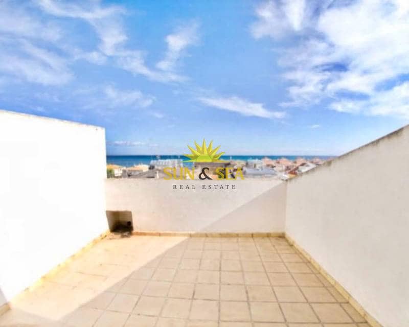 4 soveværelse Penthouse til salg i La Mata med swimmingpool - € 595.000 (Ref: 9511435)